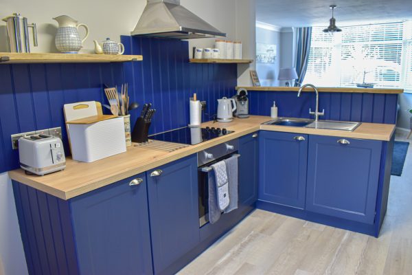 Sandpiper kitchen | dog friendly self catering accommodation on the Suffolk Coast