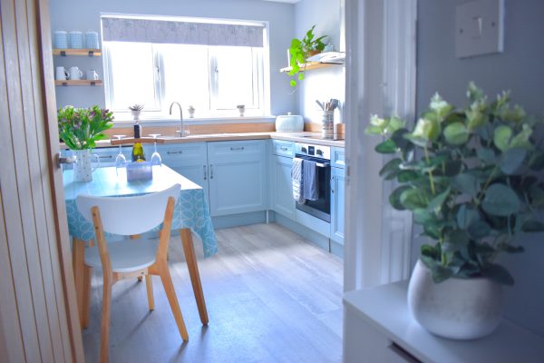 Sanderlings kitchen | Suffolk Coastal Escapes | Holiday home on the Suffolk Coast
