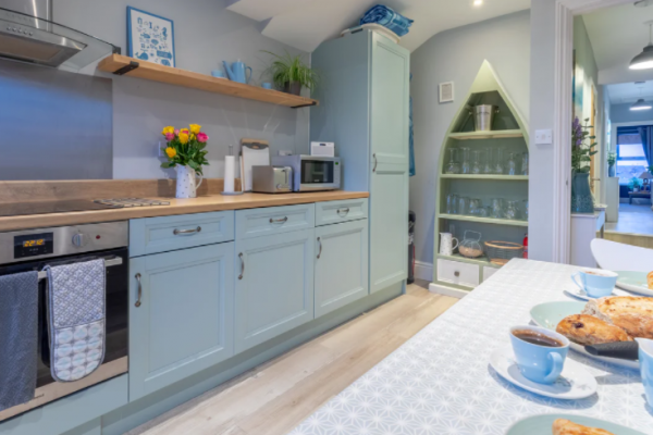 Sanderlings kitchen | Suffolk Coastal Escapes | Holiday home on the Suffolk Coast